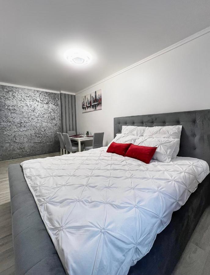 Luxor Ultra-Central Apartments Sibiu Eksteriør billede
