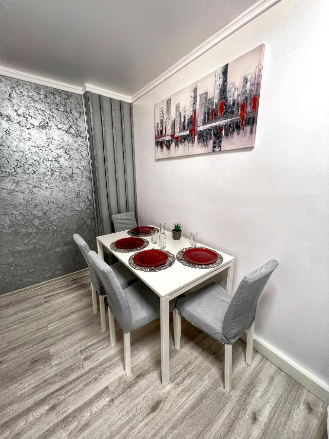 Luxor Ultra-Central Apartments Sibiu Eksteriør billede
